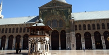 Patio de la gran Mezquita Omeya de Damasco (Siria). – Agencia Viajes Próximo Oriente